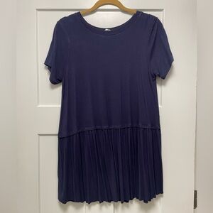 Zenana Outfitters Navy Short Sleeve Top